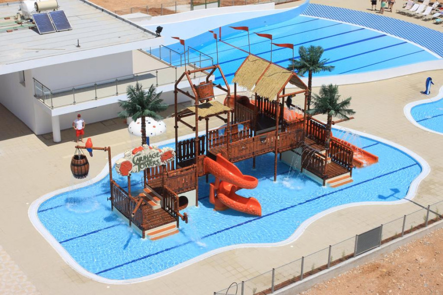 מלונות מומלצים באיה נאפה קפריסין, Panthena Holiday
