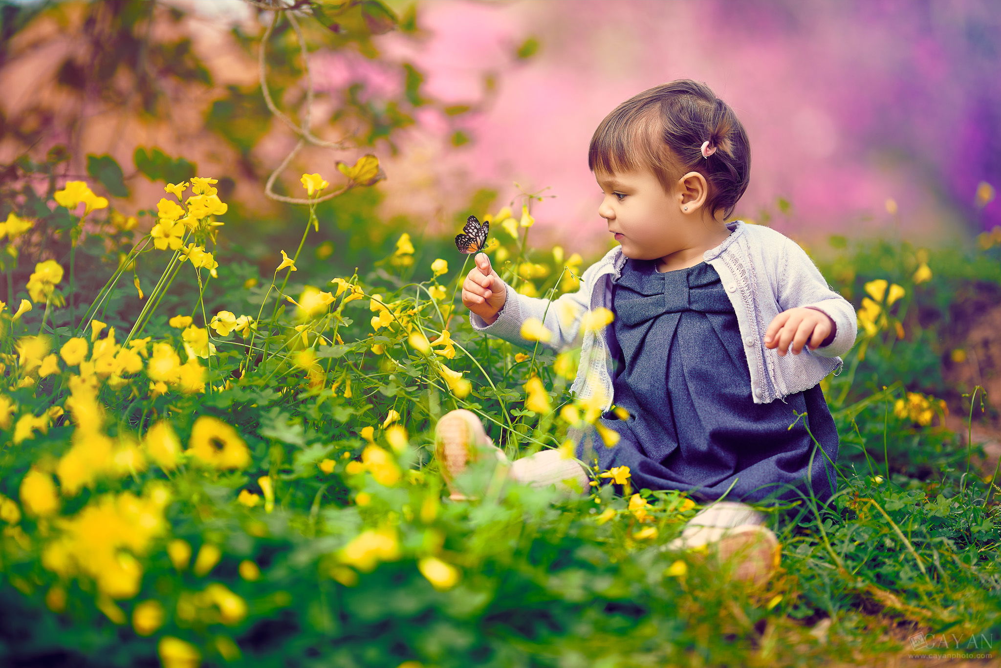 Luana and the Flowers